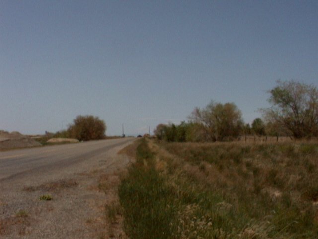Looking west from the SE corner on the frontage road 14 May '00