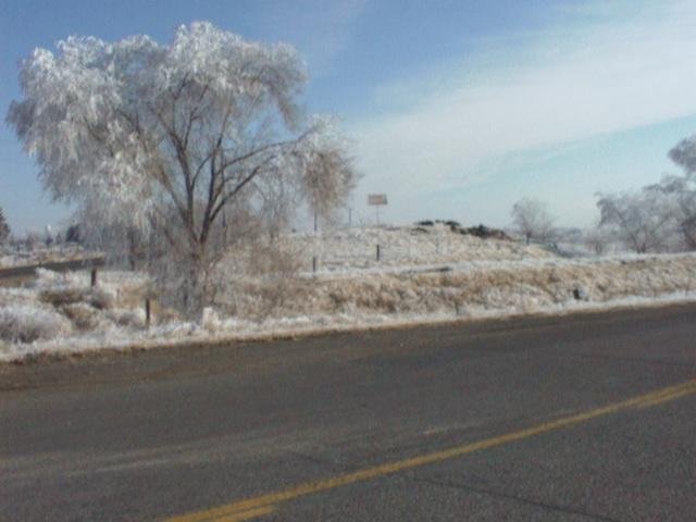 Looking east from frontage road west 31 Dec '99